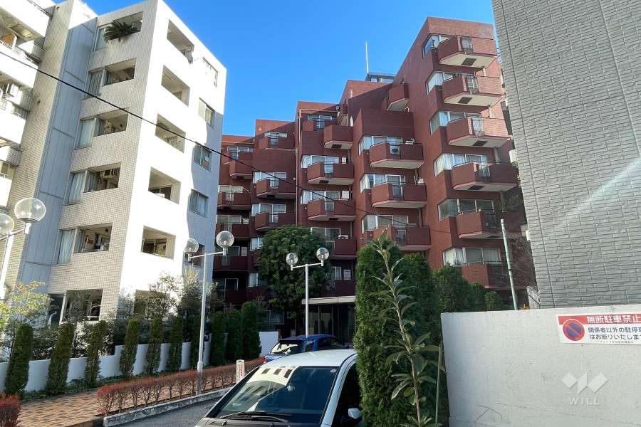 チュリス氷川坂の外観（北西側から）