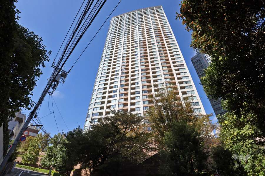 パークコート赤坂ザタワーの外観（南西側から）