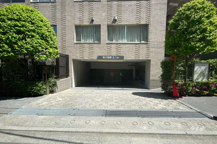 敷地内駐車場（屋内機械式）