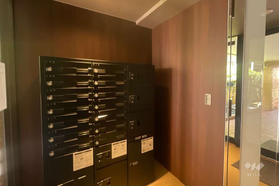 共用ポストと宅配ボックス