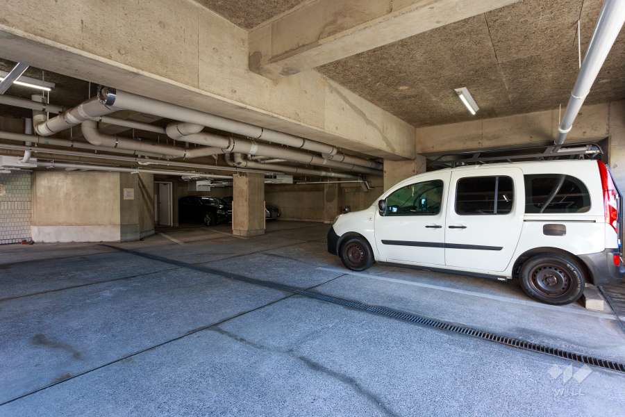 敷地内駐車場（屋内平面式）