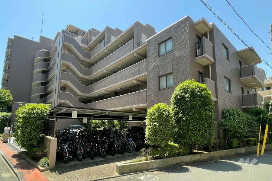 パルテール白金の外観（北東側から）