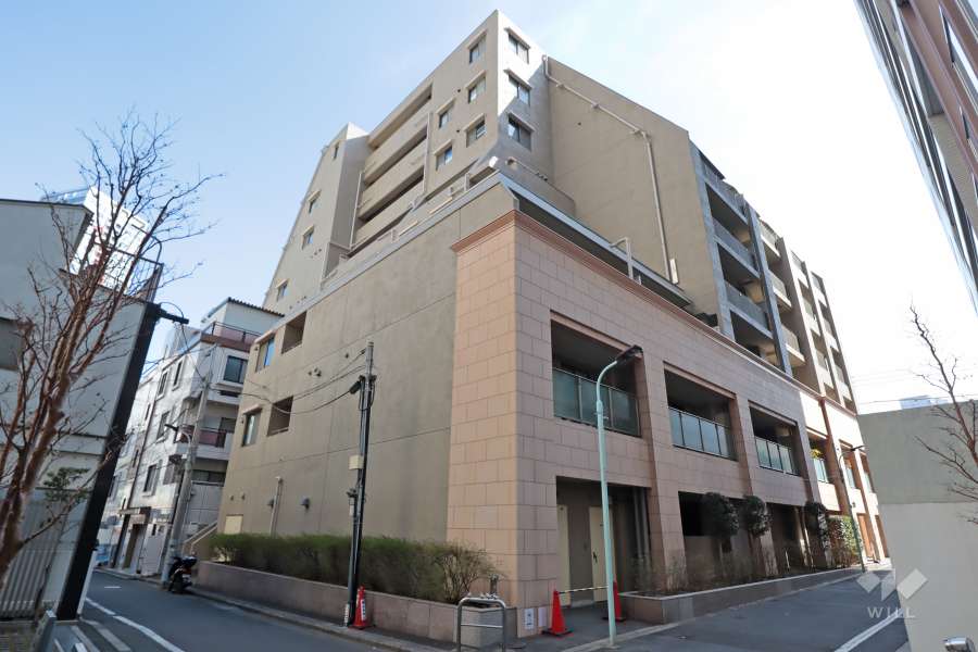 パロス白金の外観（北西側から)