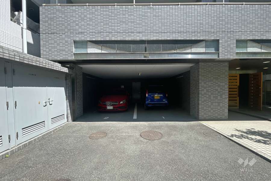 敷地内駐車場（屋内平面式）