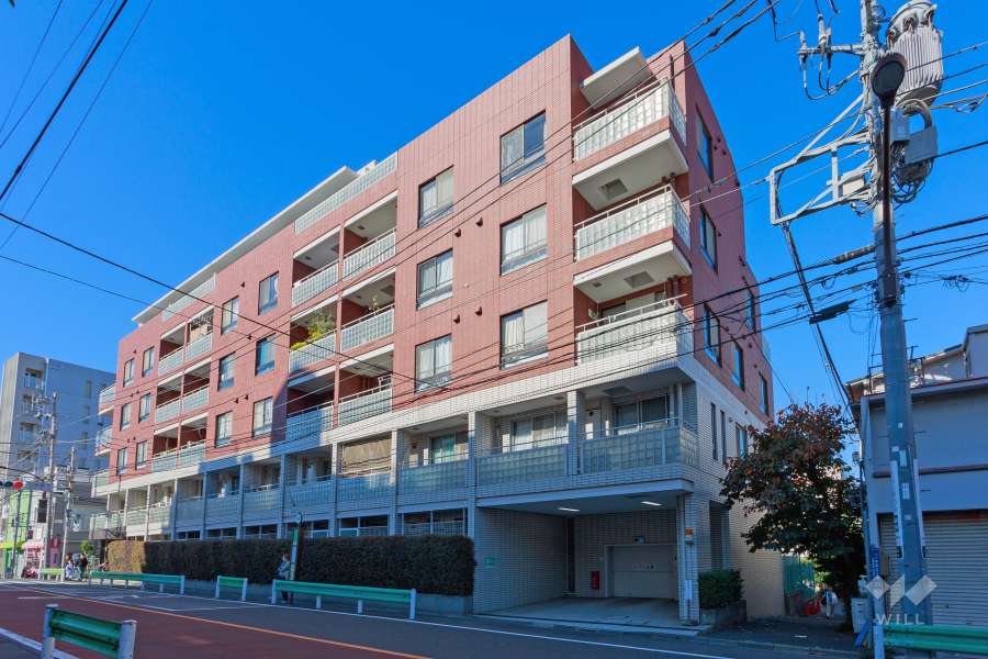 マートルコート白金三光坂の外観（南東側から）