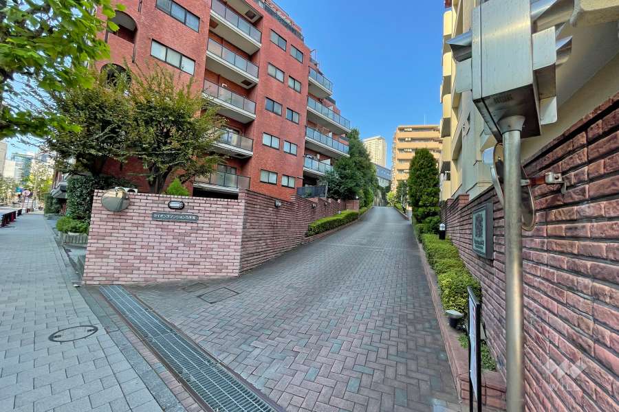 敷地の出入り口