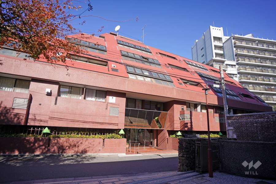 ライオンズマンション六本木の外観（南側から）