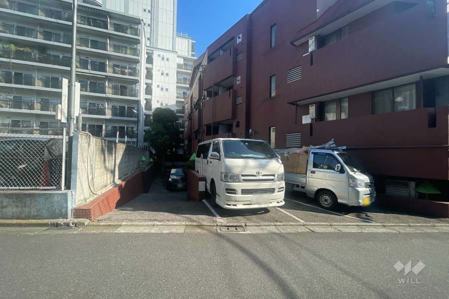 敷地内駐車場（屋外平面式）