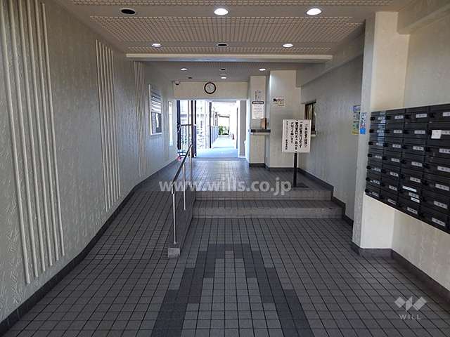 エントランスホール