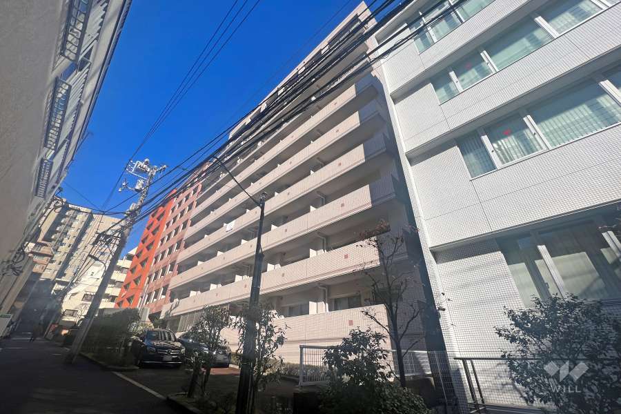 秀和溜池山王レジデンスの外観(南東側から)