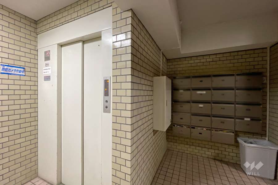 エレベーターと集合ポスト