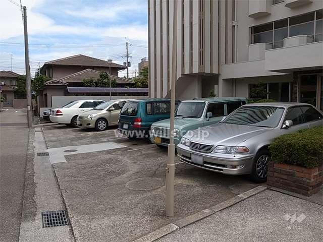 敷地内駐車場（平面式）