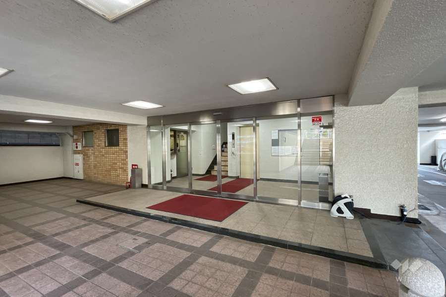 エントランスホール