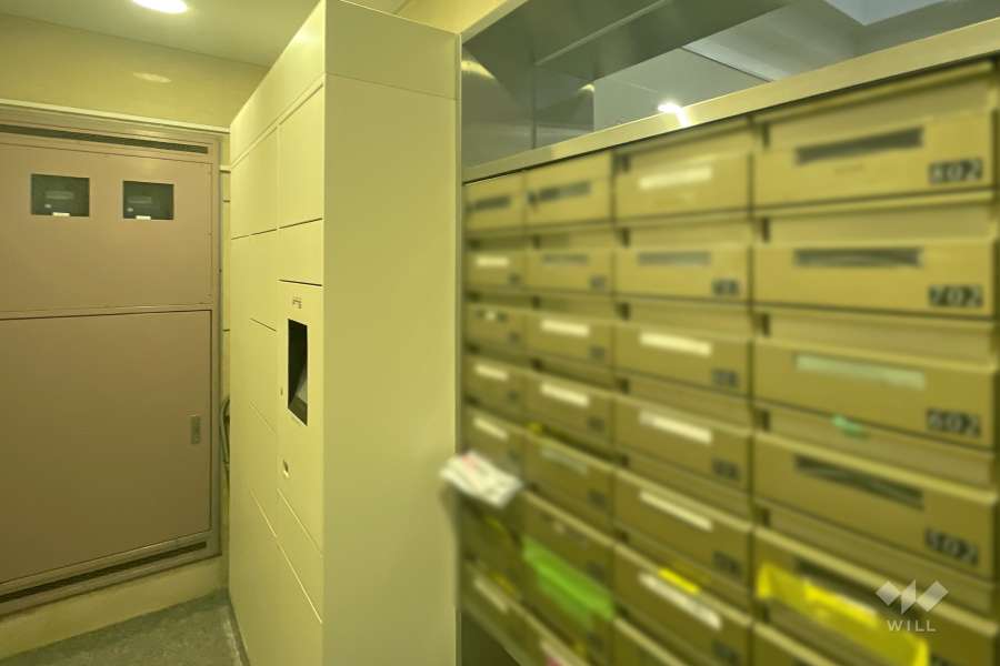 宅配ボックスと共用ポスト