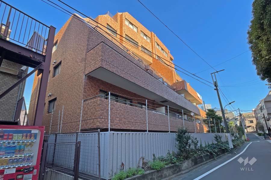 白金グランドハイツの外観（北東側から）