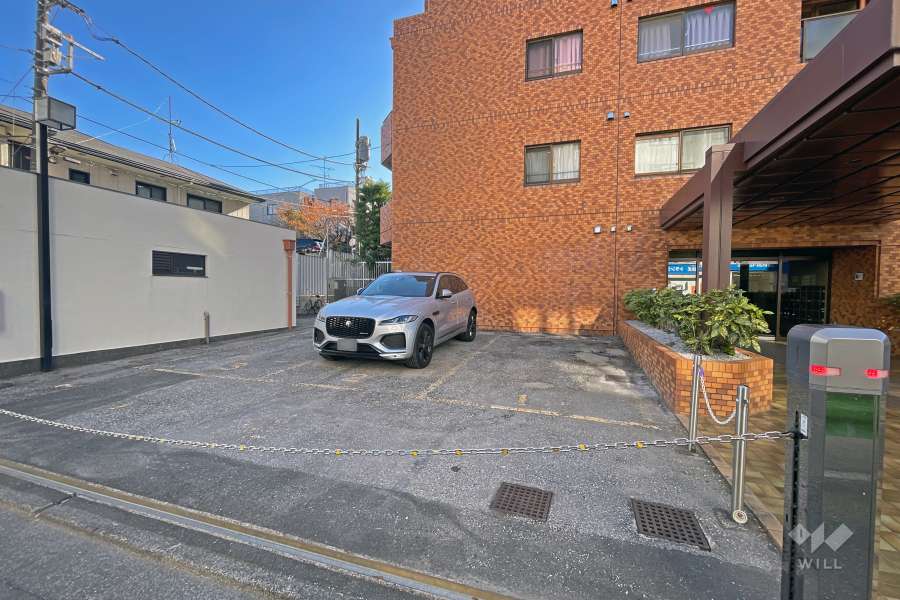 敷地内駐車場（屋外平面式）