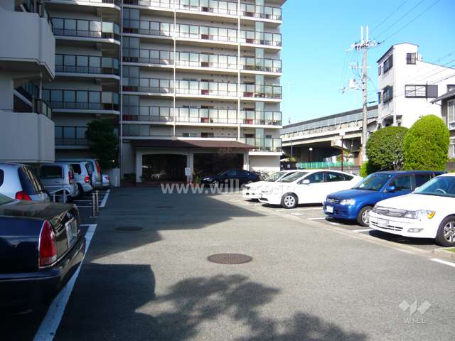 敷地内駐車場（屋外平面式）