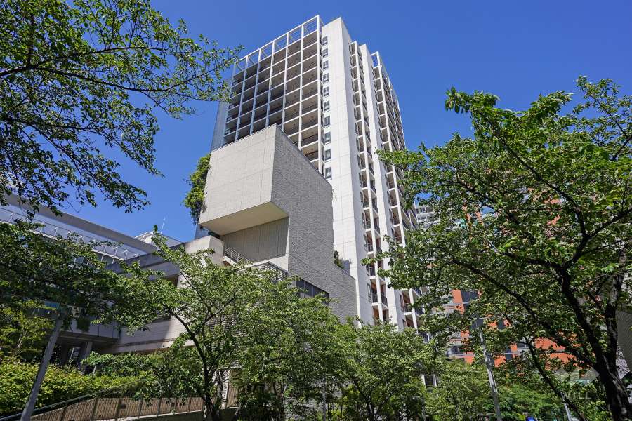 六本木ヒルズレジデンスD棟の外観（南西側から）　