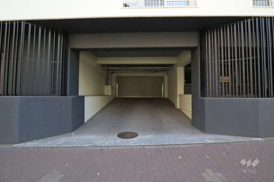 駐車場の出入り口　