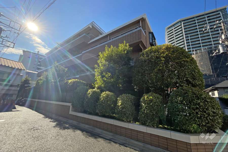 ファミールコート白金ヒルズの外観（北東側から）