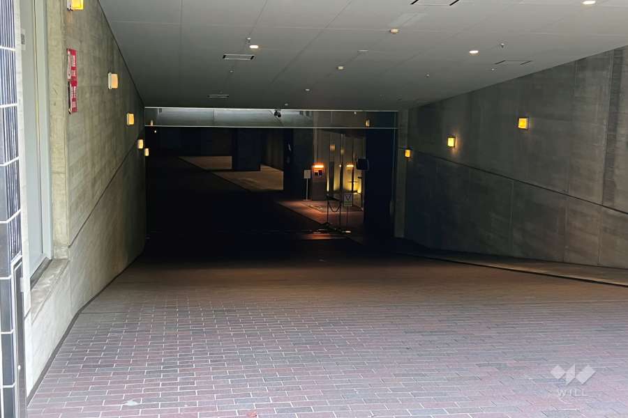 駐車場の出入り口