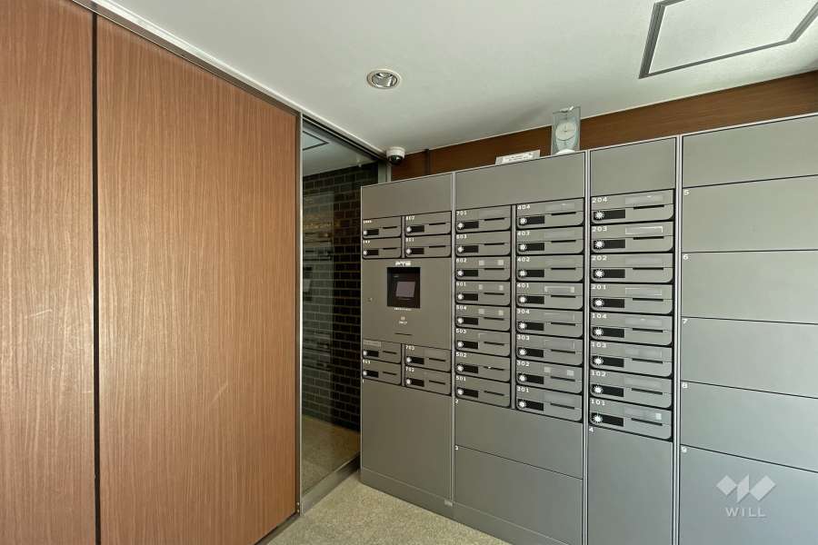 共用ポストと宅配ボックス