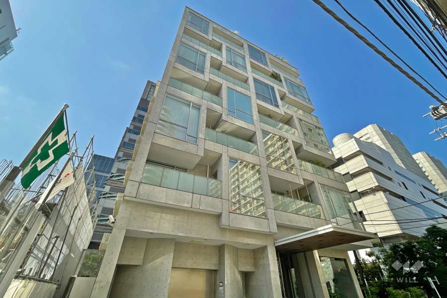 D’グランセ南青山ハイヴァリーの外観（南西側から）