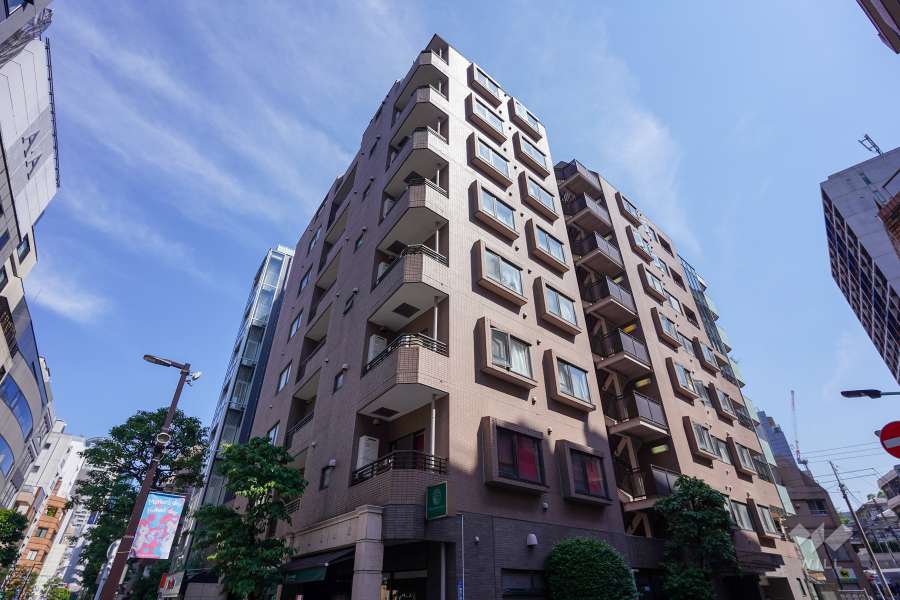ウィン麻布十番ハラビルの外観（北西側から）