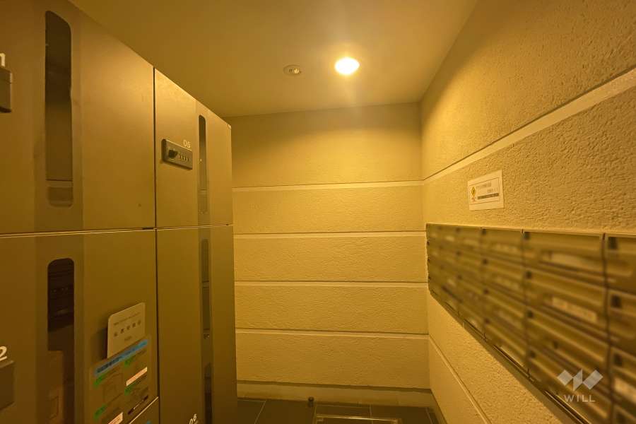 宅配ボックスと集合ポスト