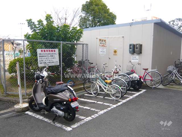 エントランス（北から）
