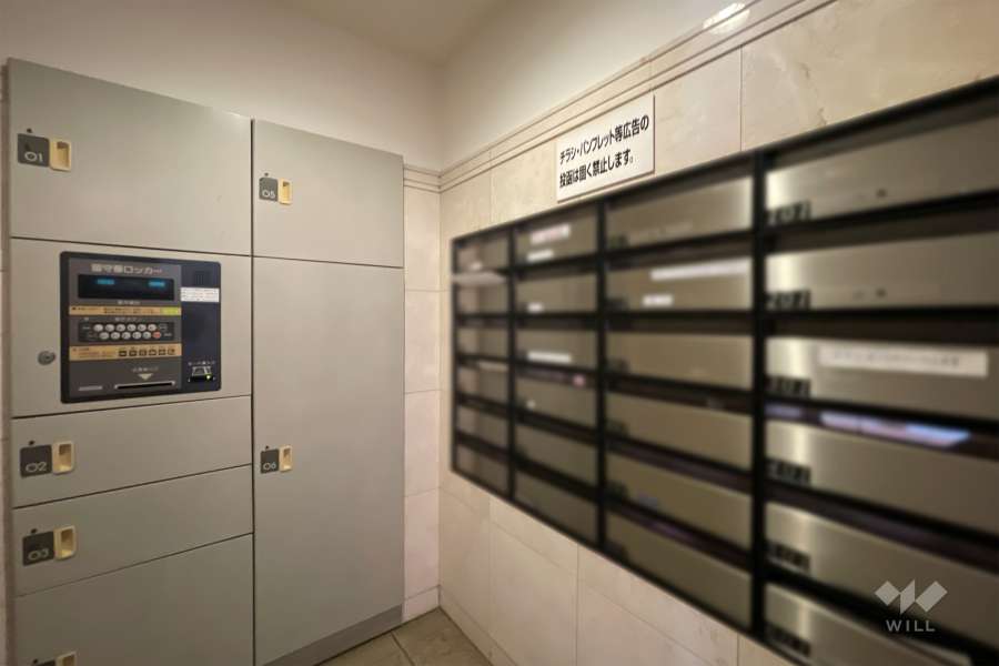 宅配ボックスと共用ポスト　