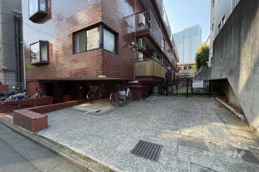 敷地内駐車場（屋外平面式）