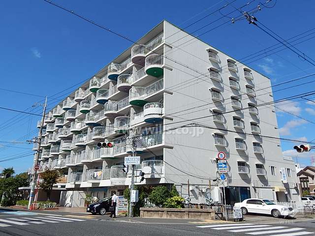 イトーピア武庫之荘の外観（南東側から）