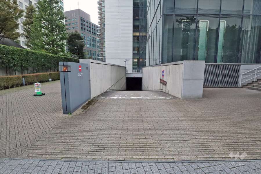 駐車場の出入り口