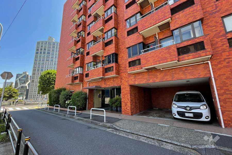 駐車場の出入り口・敷地内駐車場（屋内平面式）