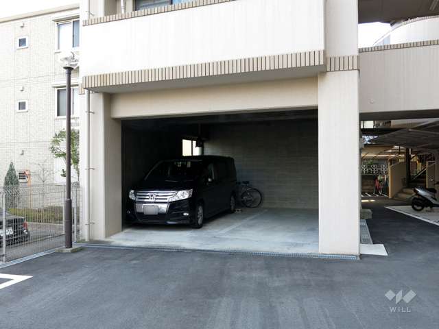 敷地内駐車場（屋内平面式）