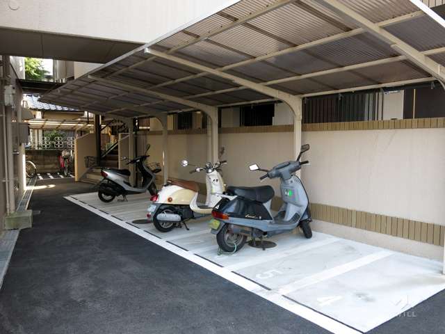バイク置場