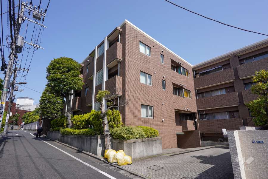ヴィラテラッセ白金台の外観（南東側から）