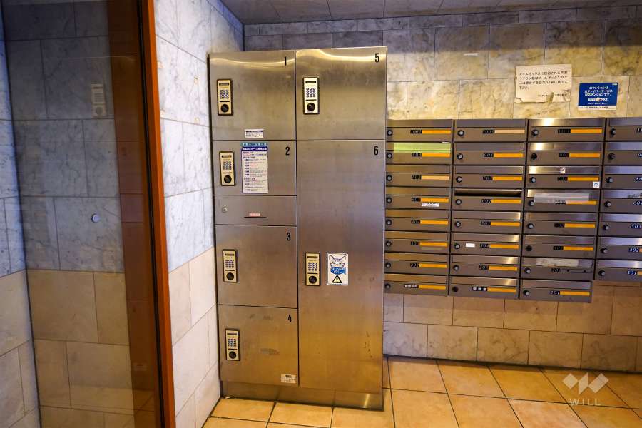 宅配ボックスと共用ポスト