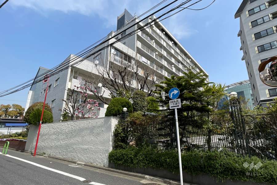 コーポ高輪の外観写真（南西側から）