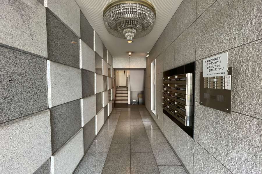 インターフォンと集合ポスト