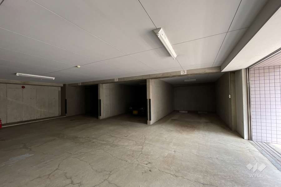 敷地内駐車場（屋内平面式）