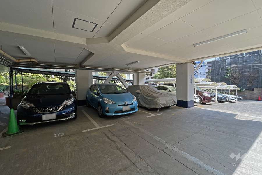 敷地内駐車場（屋内平面式）