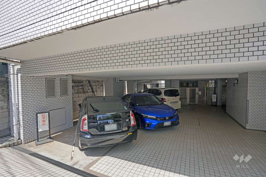 敷地内駐車場（屋内平面式）