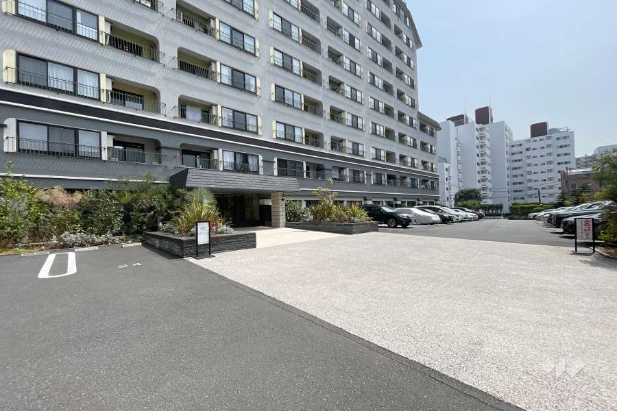 敷地内駐車場（屋外平面式）　