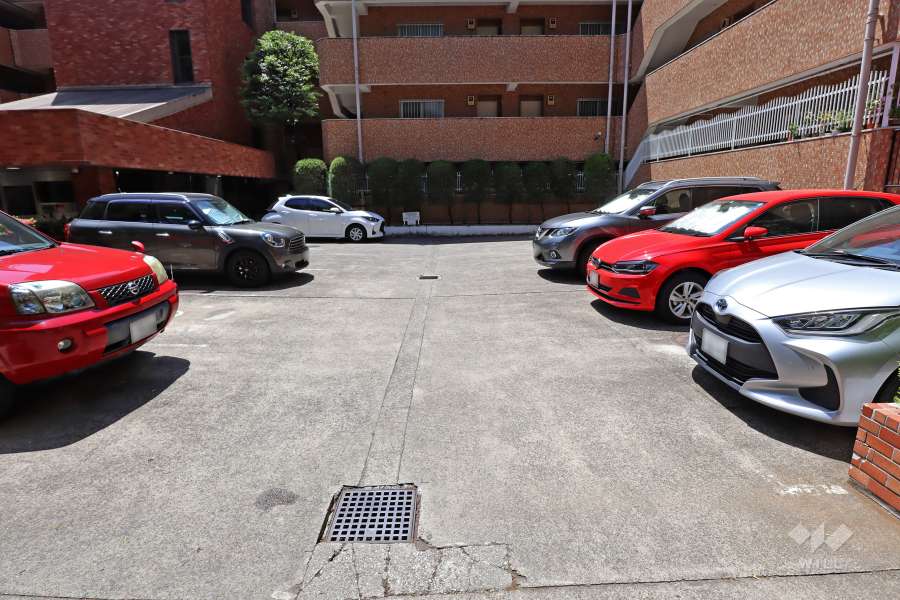敷地内駐車場（屋外平面式）