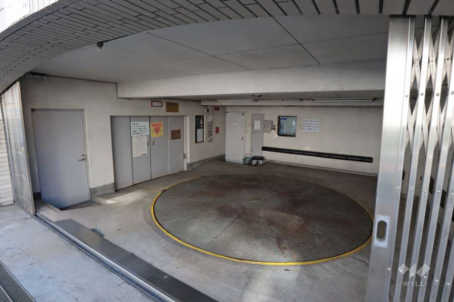 敷地内駐車場(屋内機械式)
