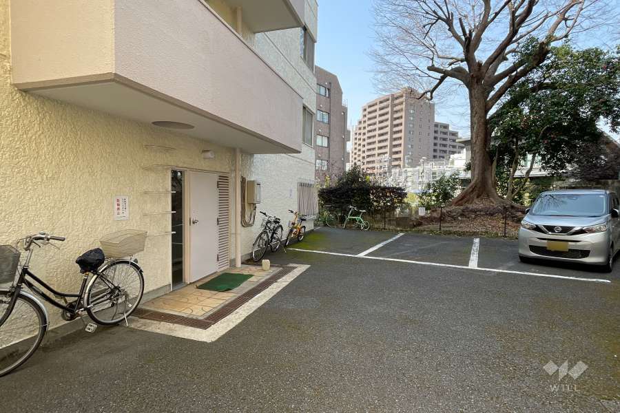敷地内駐車場（屋外平面式）