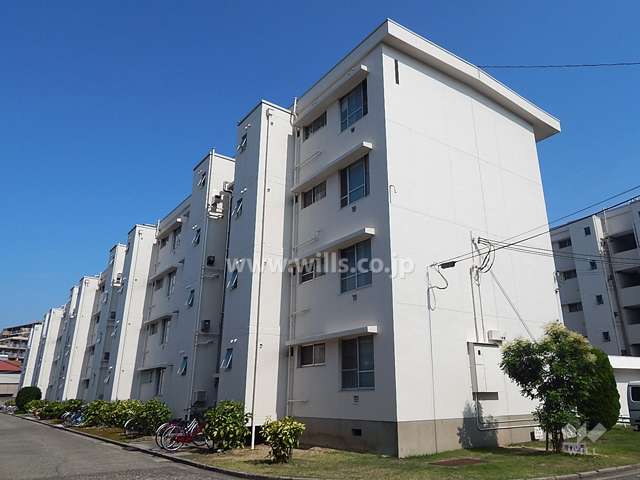 東難波住宅1号棟の外観（北西側から）