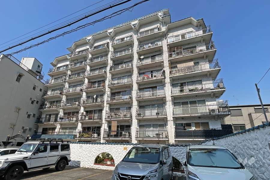 秀和六本木レジデンスの外観（南東側から）